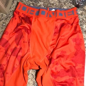 Under Armour cold gear compression pants